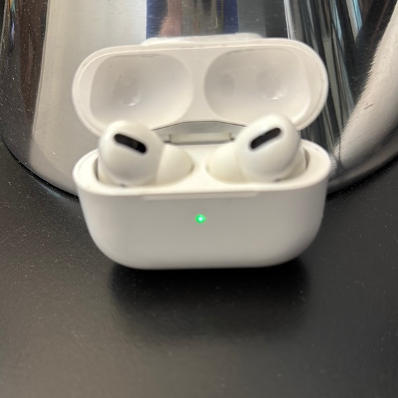 Charging Case 2nd Gen Refurbished Airpods Pro Apple AirPods